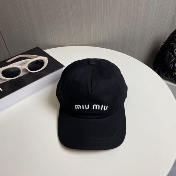 Miu Miu black baseball cap main image 4